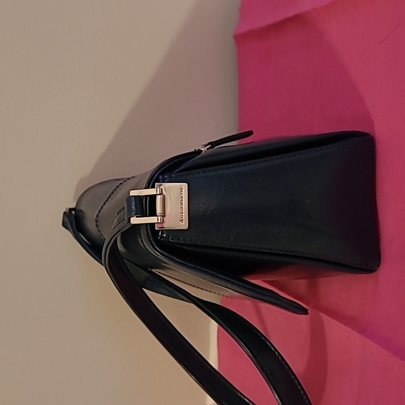 LIZ Claiborne Y2k Navy Blue Sholder Bag With magnetic Flap, EUC, Vegan Leather. - Picture 3 of 11